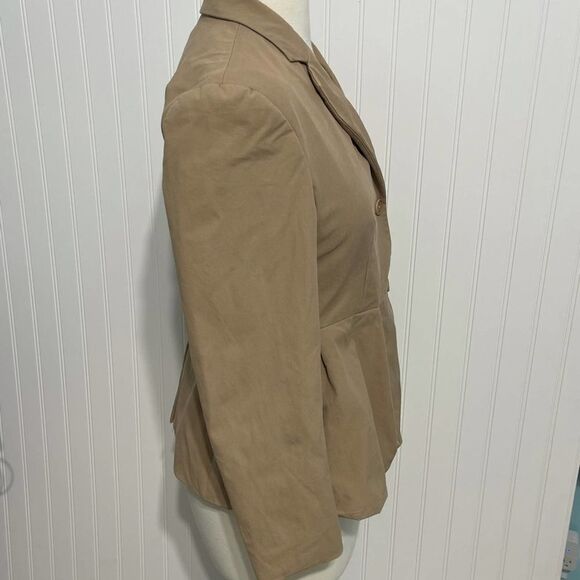 Women's Theory Braneve Approach Peplum Blazer Tan Size 8 Two Buttons Career Work - Picture 8 of 10